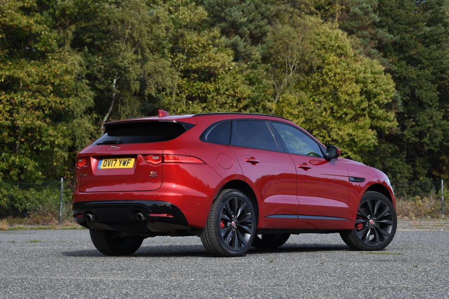  Jaguar F-Pace S 30t AWD Prestige 2016 года  (UK) (фото 13 из 14)